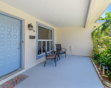 28 Se 8th Avenue - Photo Thumbnail 22