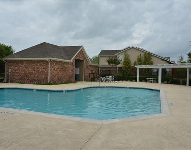 8609 Heather Ridge Drive - Photo Thumbnail 10