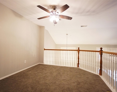 8609 Heather Ridge Drive - Photo Thumbnail 6