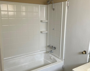 705 Lawson Drive - Photo Thumbnail 8
