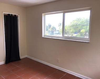 800 Nw 11th Avenue - Photo Thumbnail 7