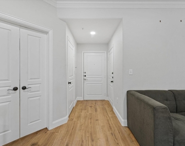 330 Las Colinas Boulevard E - Photo Thumbnail 5