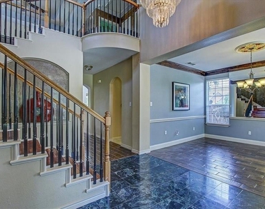 1617 Thompson Drive - Photo Thumbnail 7