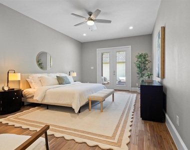 6118 Belmont Avenue - Photo Thumbnail 9