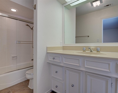 5818 Orchid Lane - Photo Thumbnail 29