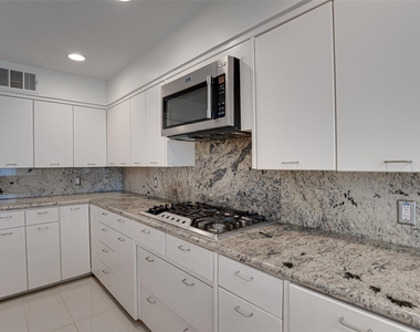 5818 Orchid Lane - Photo Thumbnail 10