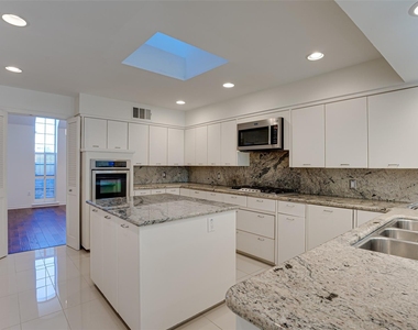 5818 Orchid Lane - Photo Thumbnail 6