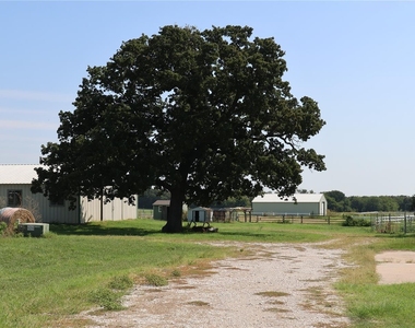 5700 Fm 424 - Photo Thumbnail 2