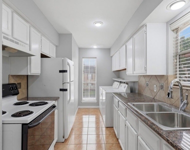 2120 El Paseo Street - Photo Thumbnail 4