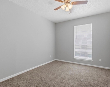 2120 El Paseo Street - Photo Thumbnail 7