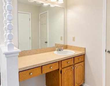 6432 Grasshopper Drive - Photo Thumbnail 13