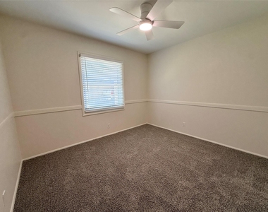818 Fontana Avenue - Photo Thumbnail 10