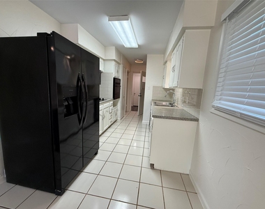 818 Fontana Avenue - Photo Thumbnail 4