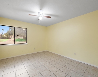 7418 Boisenberry Lane - Photo Thumbnail 16