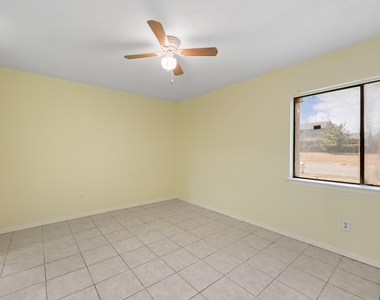 7418 Boisenberry Lane - Photo Thumbnail 18