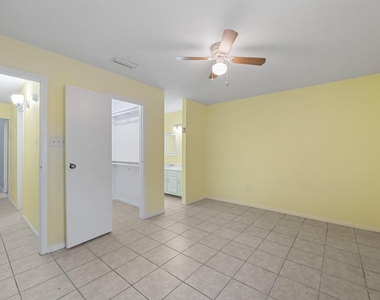 7418 Boisenberry Lane - Photo Thumbnail 19