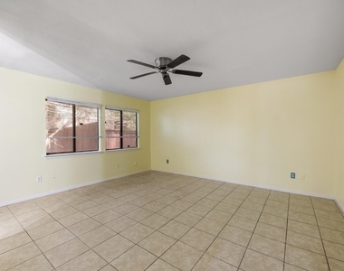 7418 Boisenberry Lane - Photo Thumbnail 12