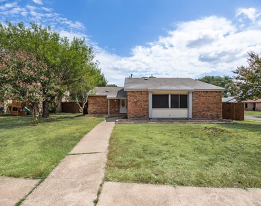 7418 Boisenberry Lane - Photo Thumbnail 2