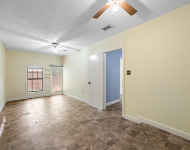 7418 Boisenberry Lane - Photo Thumbnail 13