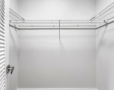720 Ne 7th Street - Photo Thumbnail 24