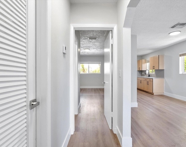 720 Ne 7th Street - Photo Thumbnail 20