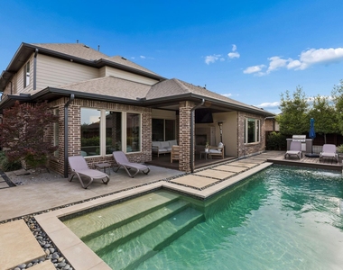 636 Benalla Drive - Photo Thumbnail 39