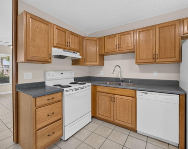 8697 Se Hobe Ridge Avenue - Photo Thumbnail 9