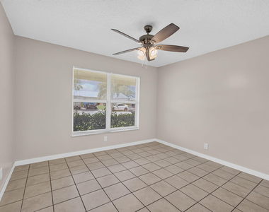 8697 Se Hobe Ridge Avenue - Photo Thumbnail 14