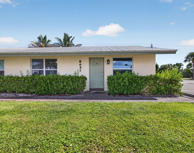 8697 Se Hobe Ridge Avenue - Photo Thumbnail 3