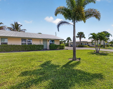 8697 Se Hobe Ridge Avenue - Photo Thumbnail 2