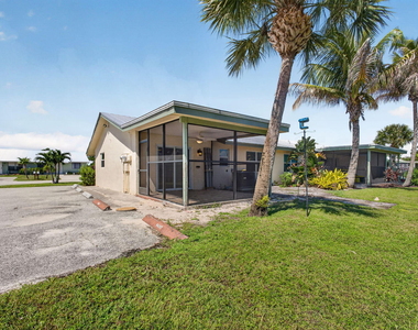 8697 Se Hobe Ridge Avenue - Photo Thumbnail 26
