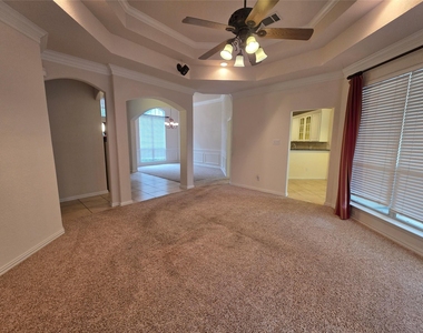 1507 Browning Lane - Photo Thumbnail 18