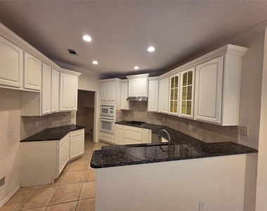 1507 Browning Lane - Photo Thumbnail 10