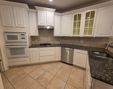 1507 Browning Lane - Photo Thumbnail 11
