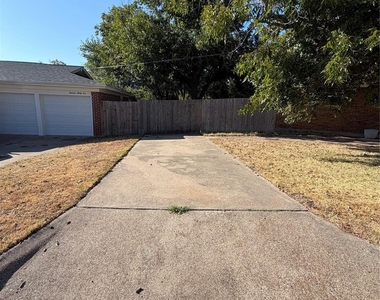 1437 W Ball Street - Photo Thumbnail 17