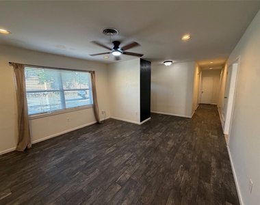 1437 W Ball Street - Photo Thumbnail 3