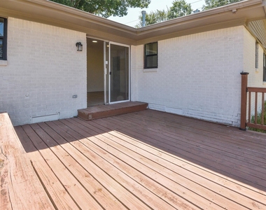 508 Rogers Way - Photo Thumbnail 14