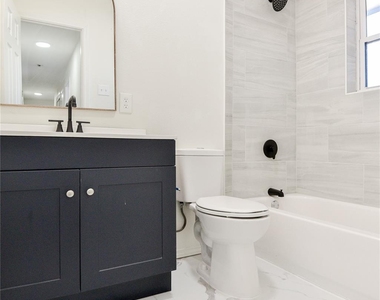 508 Rogers Way - Photo Thumbnail 4