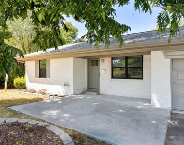 508 Rogers Way - Photo Thumbnail 1