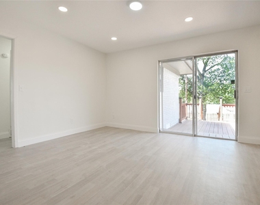 508 Rogers Way - Photo Thumbnail 13