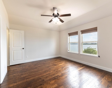 2313 Windjammer Way - Photo Thumbnail 28