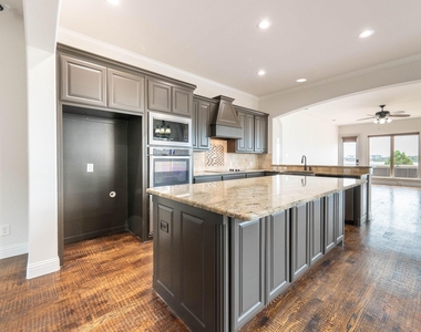 2313 Windjammer Way - Photo Thumbnail 12