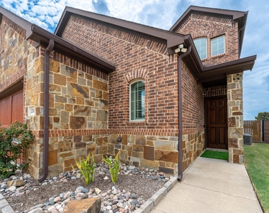 2313 Windjammer Way - Photo Thumbnail 2