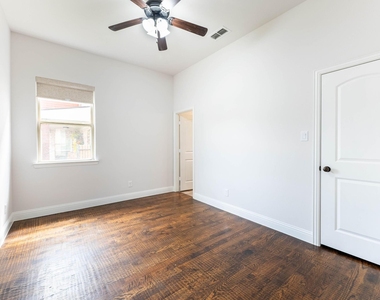 2313 Windjammer Way - Photo Thumbnail 7