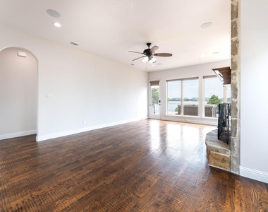2313 Windjammer Way - Photo Thumbnail 14