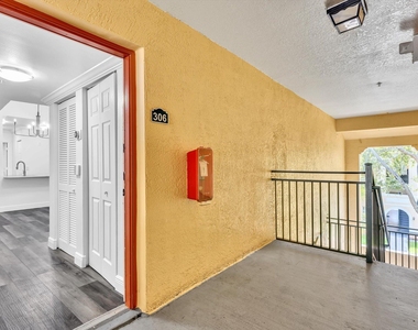 2433 Centergate Drive - Photo Thumbnail 3