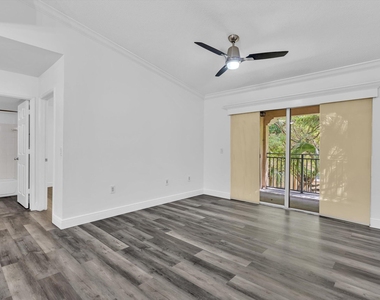 2433 Centergate Drive - Photo Thumbnail 11