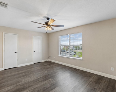 2034 Peregrine Court - Photo Thumbnail 12