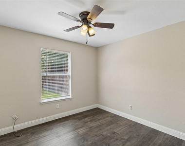 2034 Peregrine Court - Photo Thumbnail 28