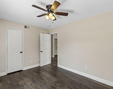 2034 Peregrine Court - Photo Thumbnail 26